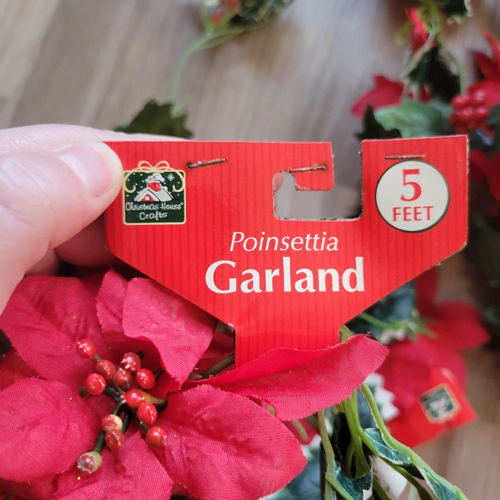 💙🩵💙Bundle set x4 NWT poinsettia garland 20 ft total